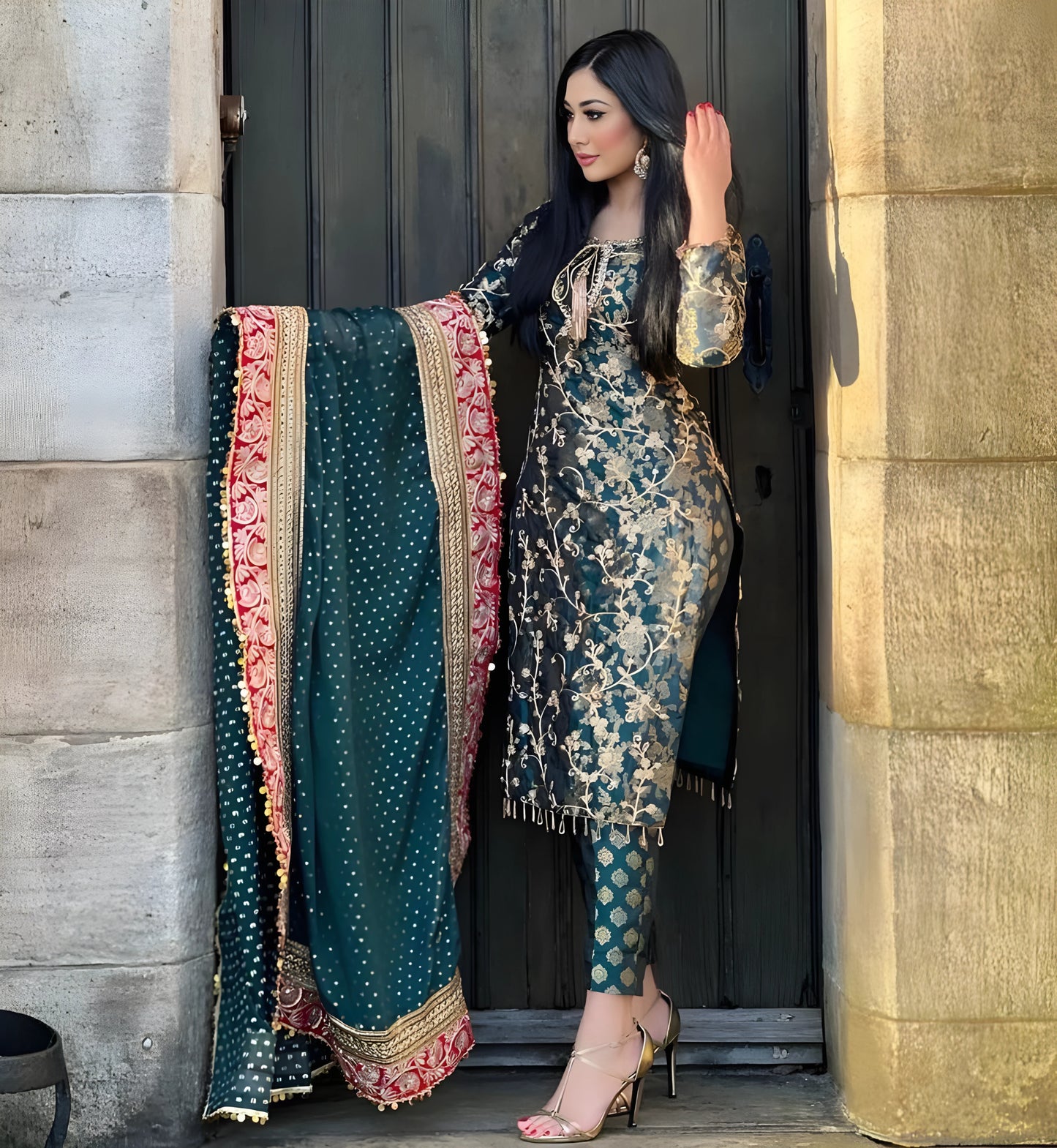Royal Banarasi Suit – 3 Piece Set