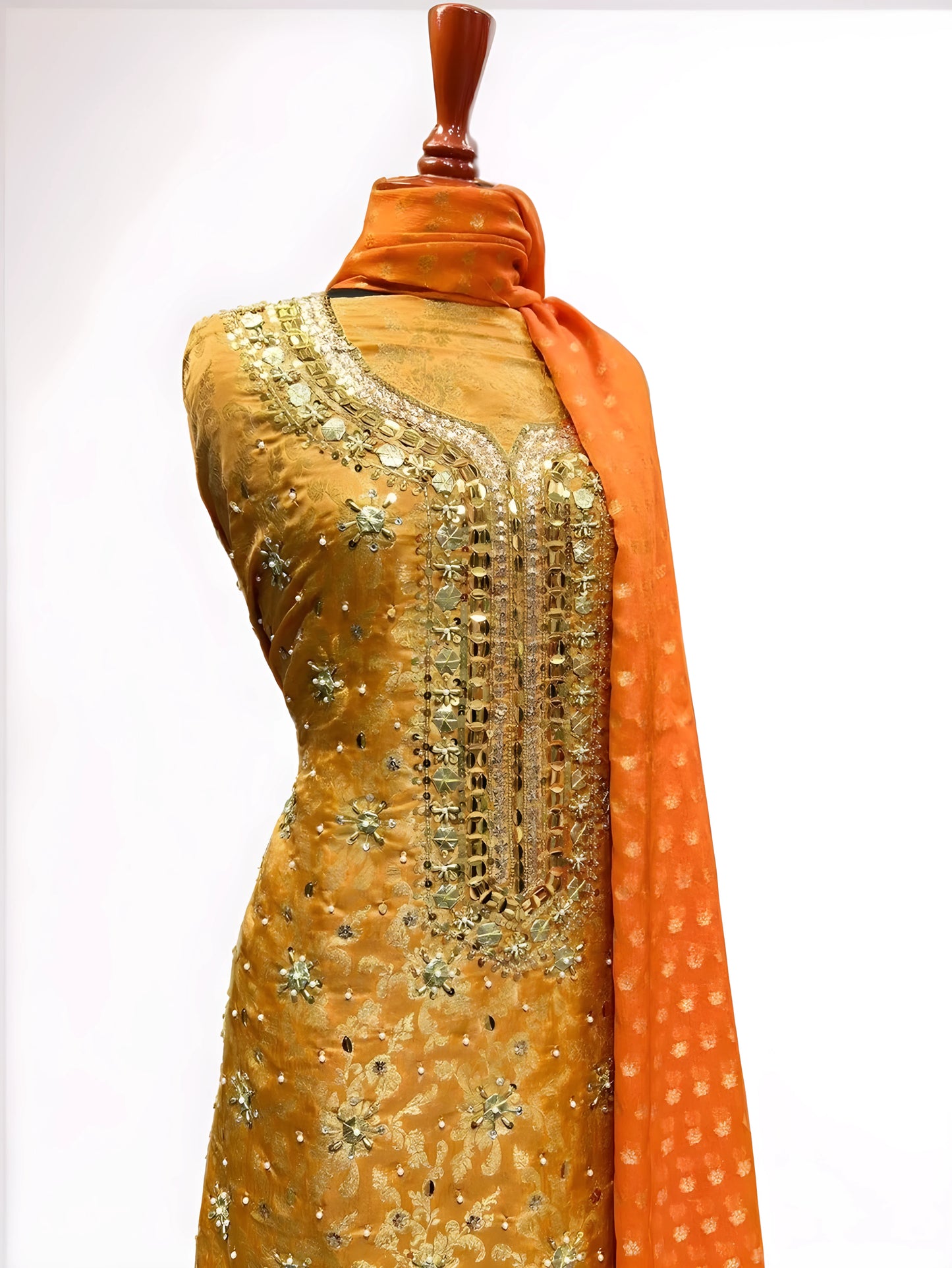 Royal Glow Collection